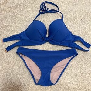 Women’s front-knot blue bikini